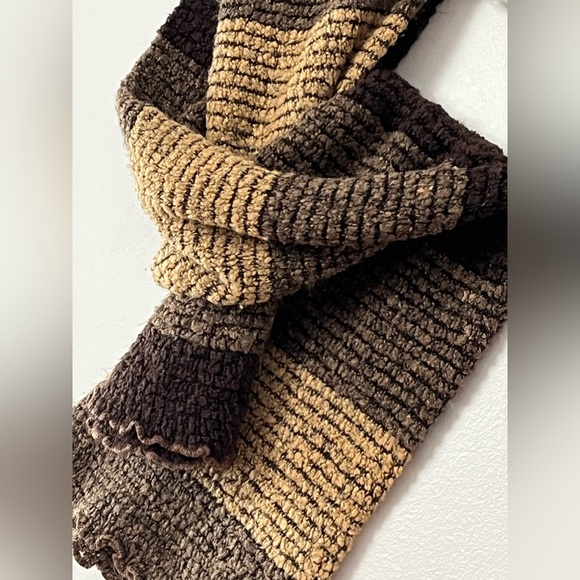 Women’s The Olde Hide House Tube Knitted Scarf 🧣 - Picture 6 of 9
